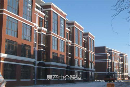 酿造厂小区3室2厅1卫131㎡带车库72万